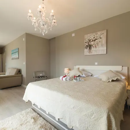 Gorgeous In Tatil Evi Radosic (Lecevica)